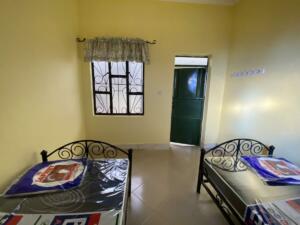 3girl's room