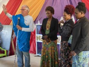 ron intrucing leaders that were in our camps in 2004