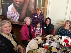 Ellie Grama 2014 tea